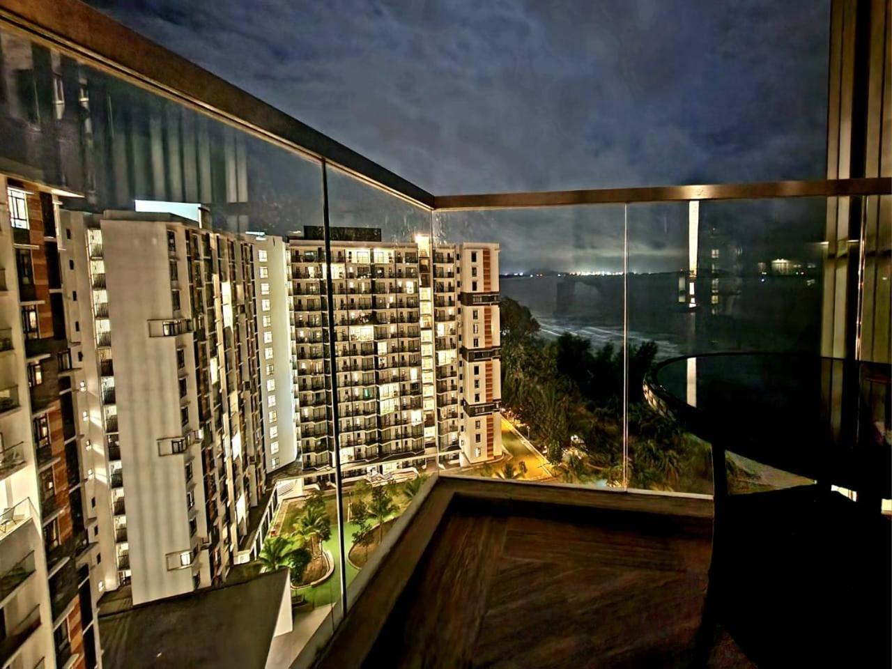 Spectacular High Floor Sea View And Pool View Residences Kuantan Ngoại thất bức ảnh